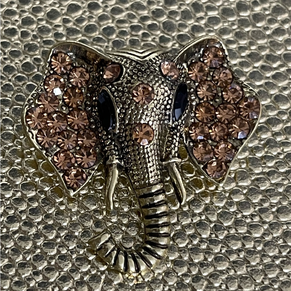 NWT Gold & Rhinestone Elephant Brooch - Picture 2 of 6